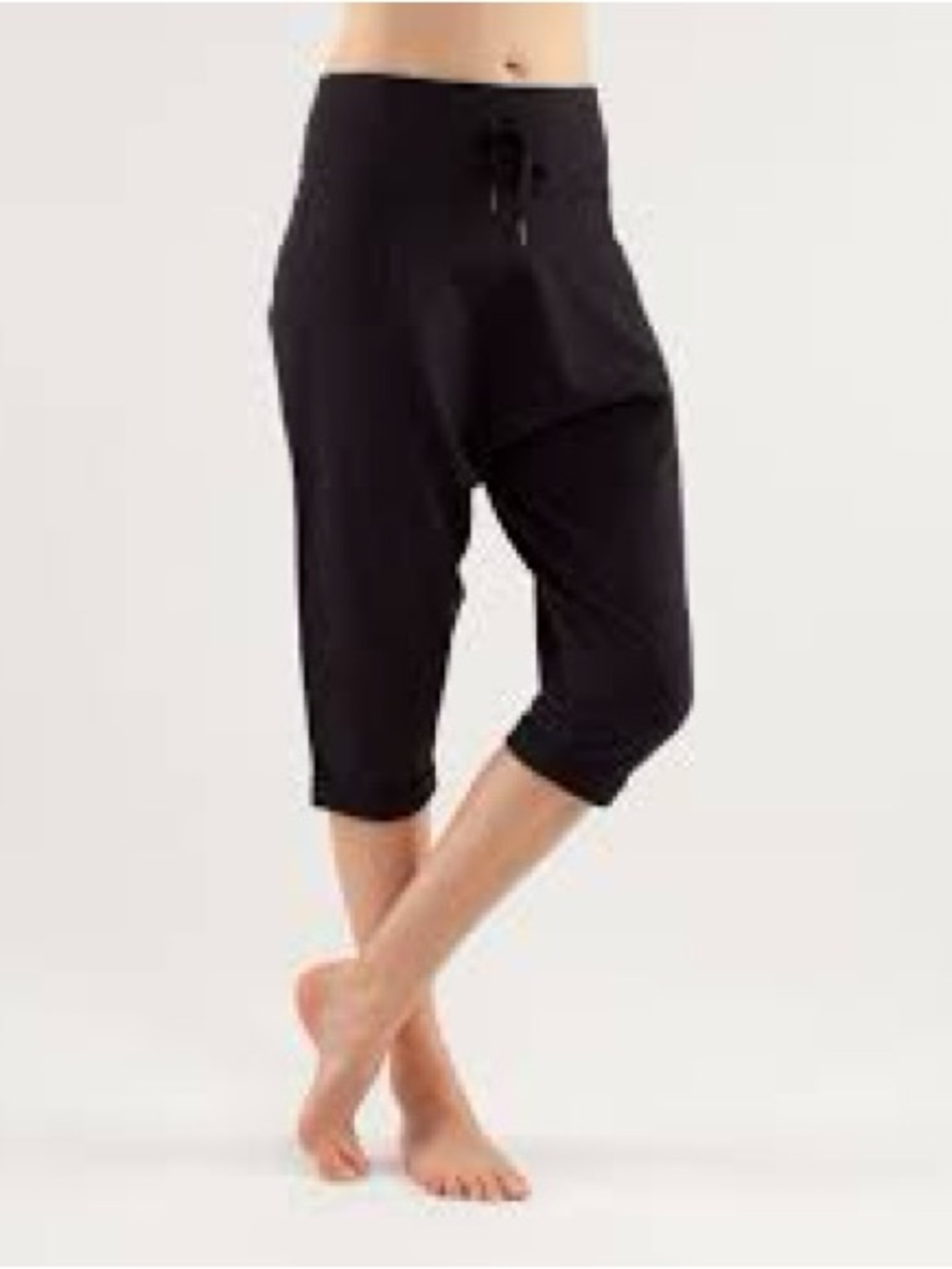 Lululemon Liberty Crop Harem Drawstring Lounge Yoga Capris Size 4